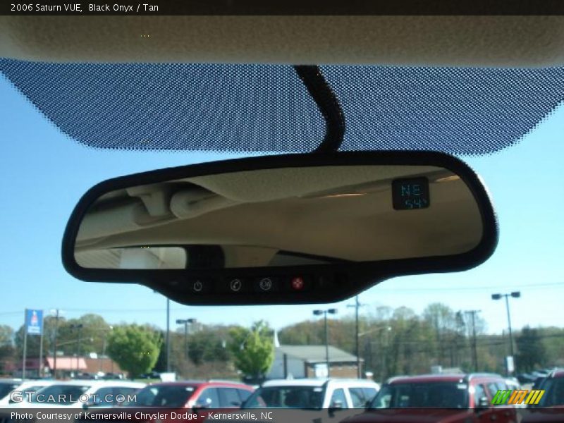 Black Onyx / Tan 2006 Saturn VUE