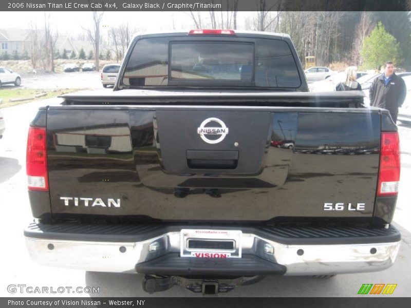 Galaxy Black / Graphite/Titanium 2006 Nissan Titan LE Crew Cab 4x4