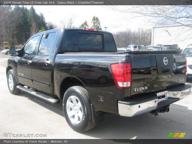 Galaxy Black / Graphite/Titanium 2006 Nissan Titan LE Crew Cab 4x4