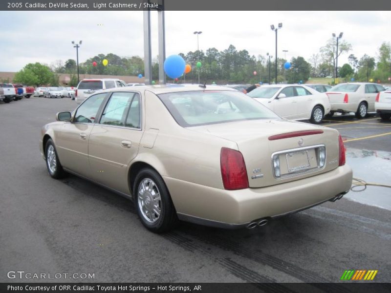 Light Cashmere / Shale 2005 Cadillac DeVille Sedan