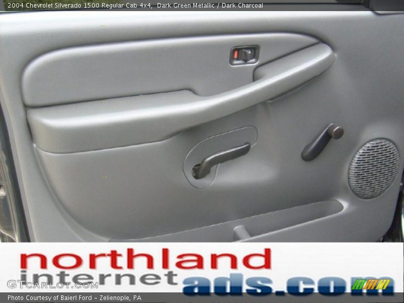 Dark Green Metallic / Dark Charcoal 2004 Chevrolet Silverado 1500 Regular Cab 4x4