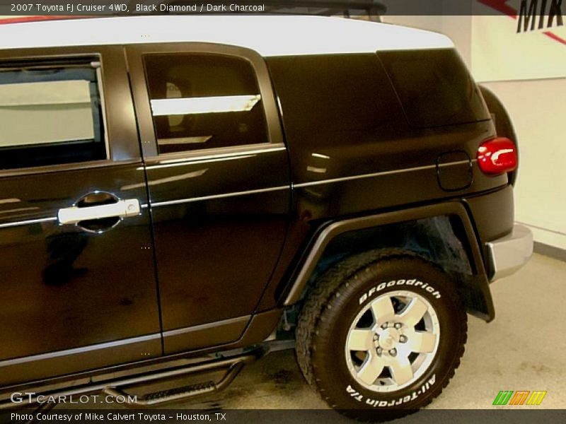Black Diamond / Dark Charcoal 2007 Toyota FJ Cruiser 4WD