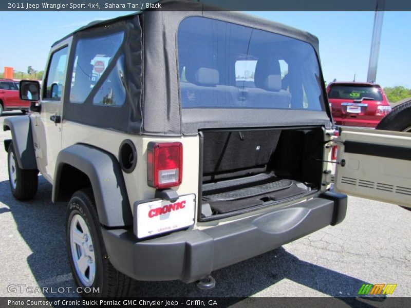 Sahara Tan / Black 2011 Jeep Wrangler Sport 4x4
