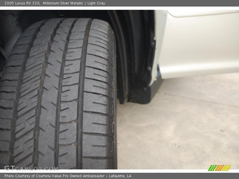 Millenium Silver Metallic / Light Gray 2005 Lexus RX 330