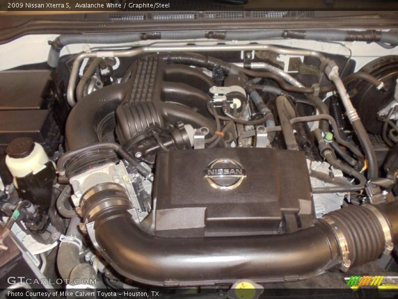 Avalanche White / Graphite/Steel 2009 Nissan Xterra S