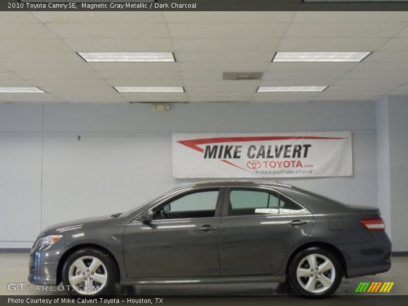 Magnetic Gray Metallic / Dark Charcoal 2010 Toyota Camry SE