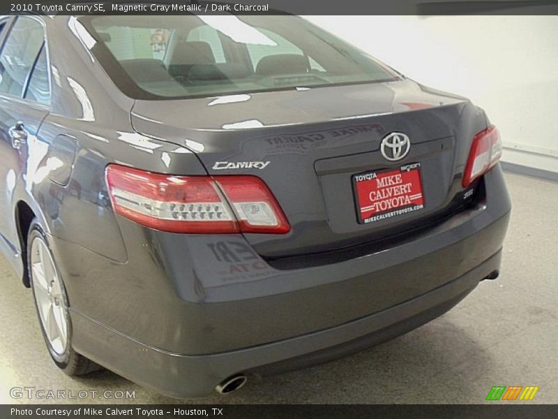Magnetic Gray Metallic / Dark Charcoal 2010 Toyota Camry SE