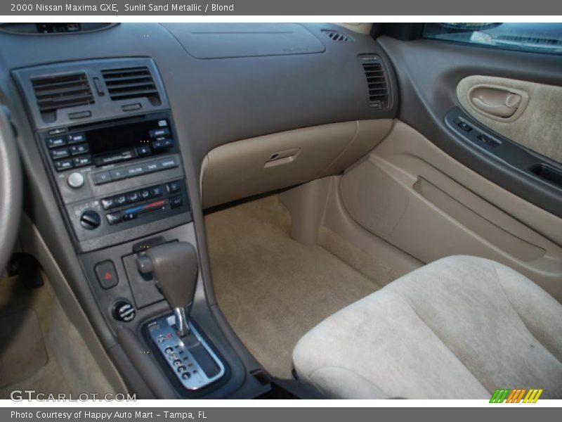 Sunlit Sand Metallic / Blond 2000 Nissan Maxima GXE