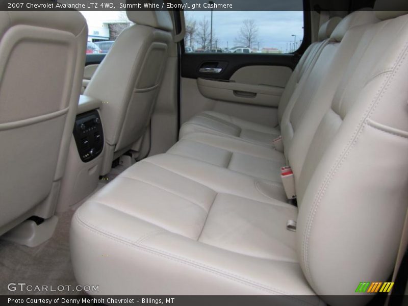  2007 Avalanche LTZ 4WD Ebony/Light Cashmere Interior