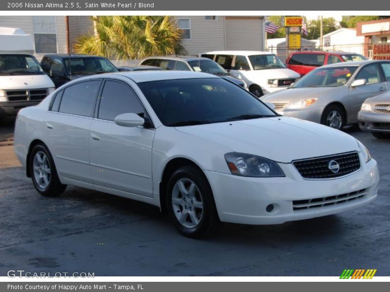 Satin White Pearl / Blond 2006 Nissan Altima 2.5 S