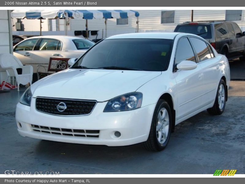 Satin White Pearl / Blond 2006 Nissan Altima 2.5 S