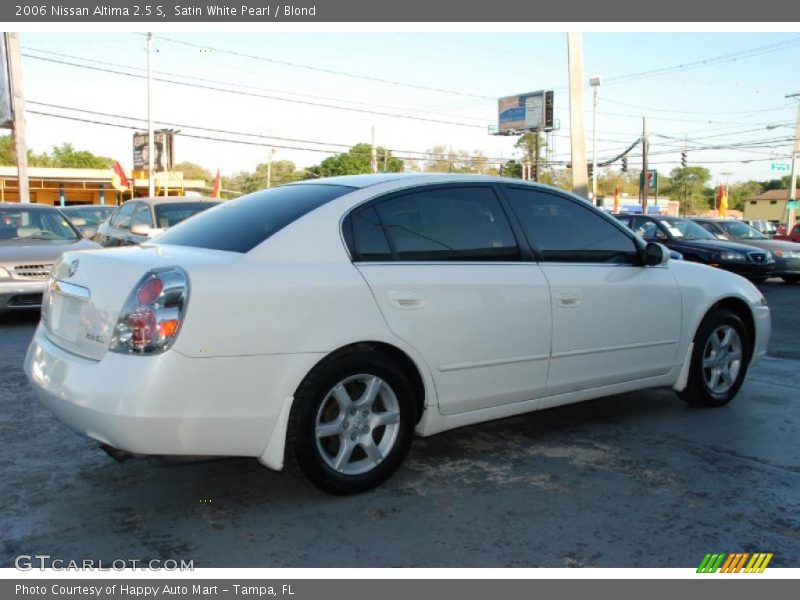 Satin White Pearl / Blond 2006 Nissan Altima 2.5 S