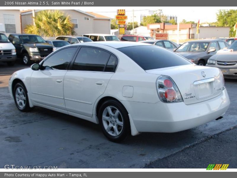 Satin White Pearl / Blond 2006 Nissan Altima 2.5 S