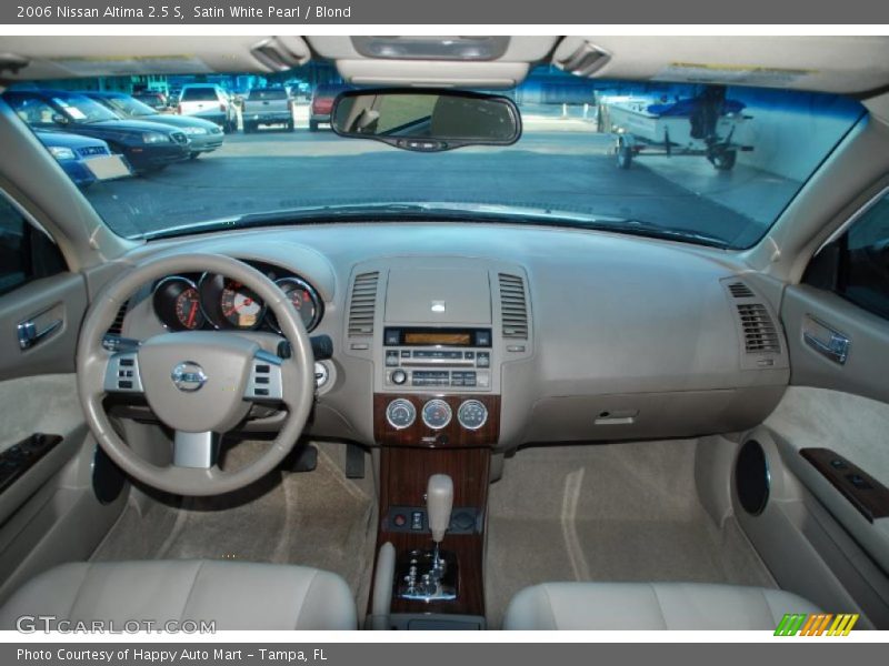 Satin White Pearl / Blond 2006 Nissan Altima 2.5 S