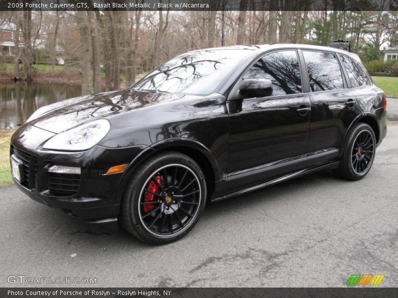 Front 3/4 View of 2009 Cayenne GTS