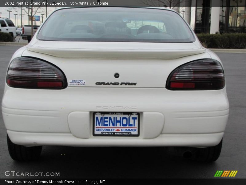 Ivory White / Graphite 2002 Pontiac Grand Prix SE Sedan