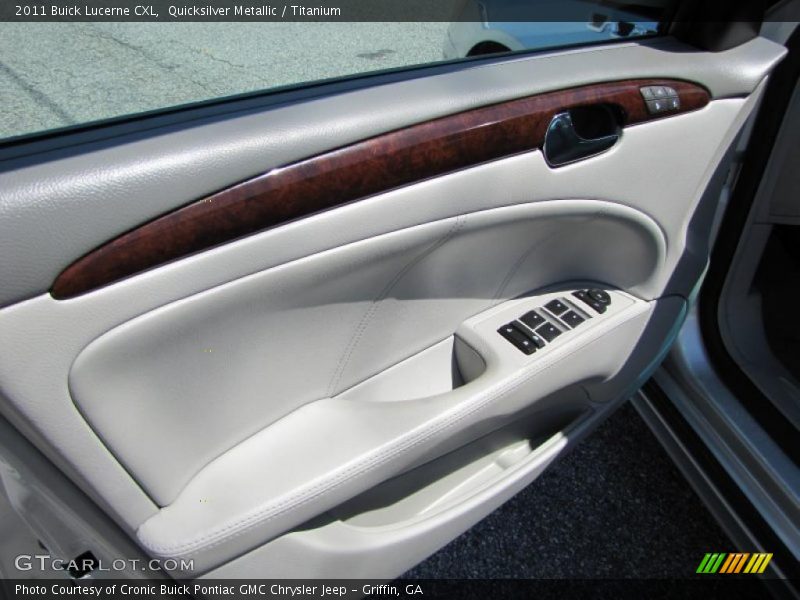 Quicksilver Metallic / Titanium 2011 Buick Lucerne CXL