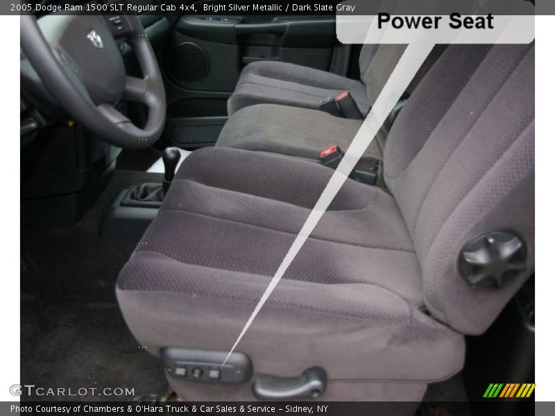 Bright Silver Metallic / Dark Slate Gray 2005 Dodge Ram 1500 SLT Regular Cab 4x4