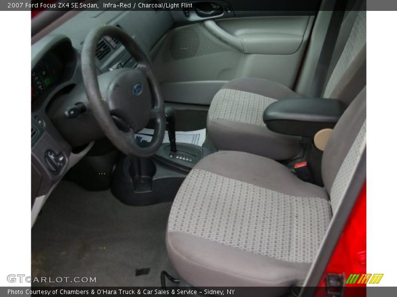 Infra-Red / Charcoal/Light Flint 2007 Ford Focus ZX4 SE Sedan