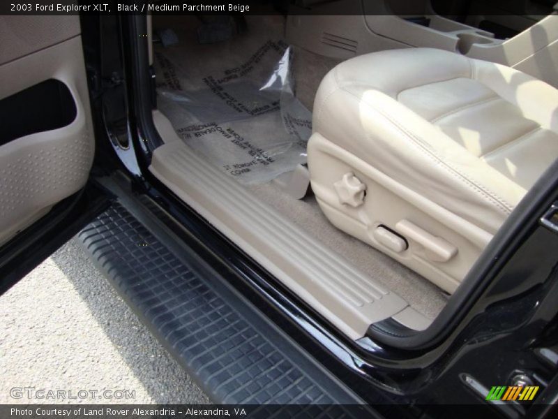 Black / Medium Parchment Beige 2003 Ford Explorer XLT