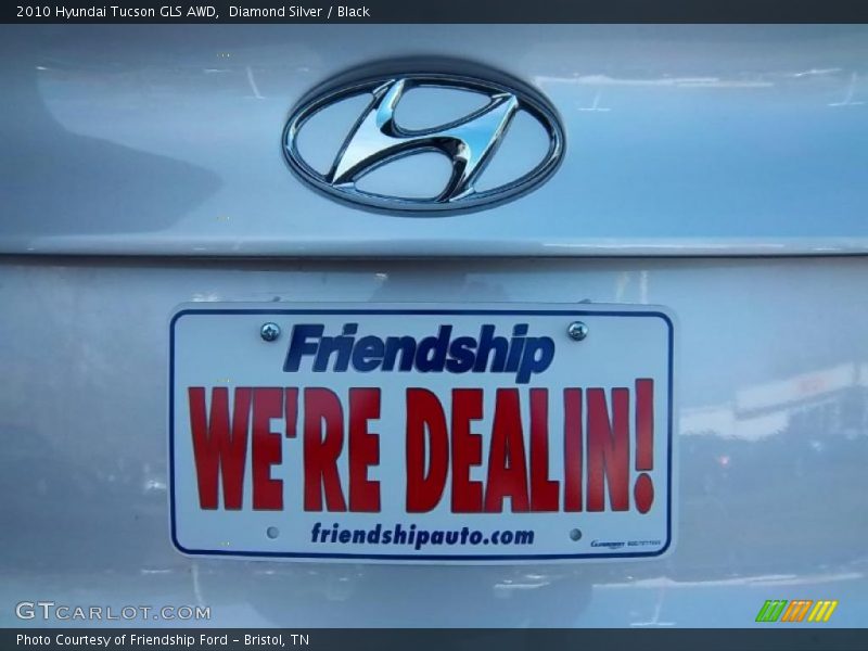 Diamond Silver / Black 2010 Hyundai Tucson GLS AWD