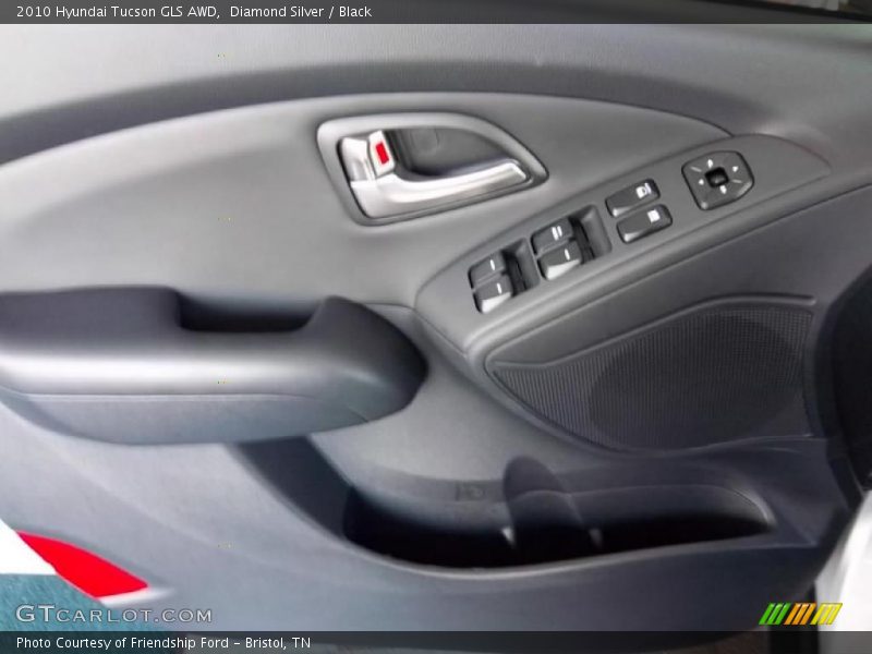 Door Panel of 2010 Tucson GLS AWD