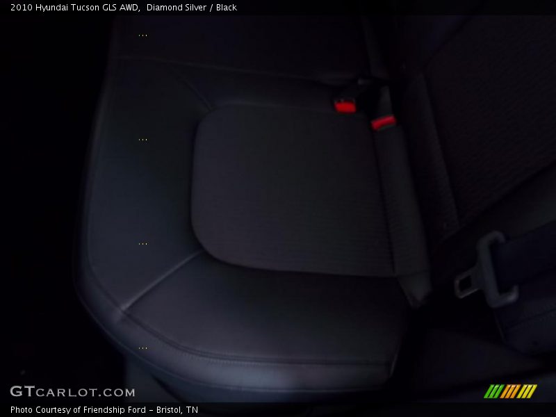 Diamond Silver / Black 2010 Hyundai Tucson GLS AWD