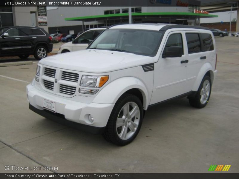Bright White / Dark Slate Gray 2011 Dodge Nitro Heat