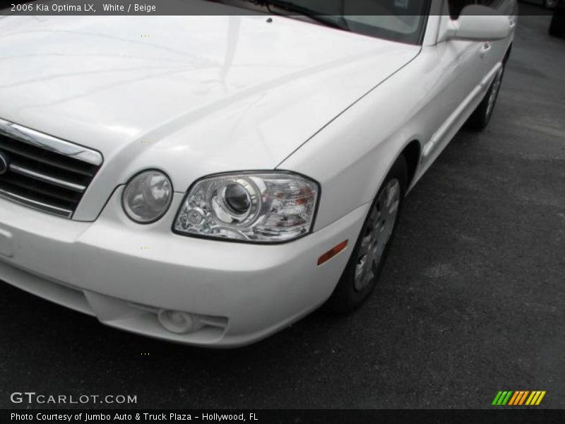 White / Beige 2006 Kia Optima LX