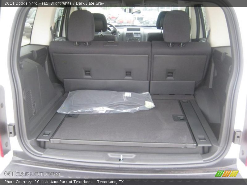 Bright White / Dark Slate Gray 2011 Dodge Nitro Heat