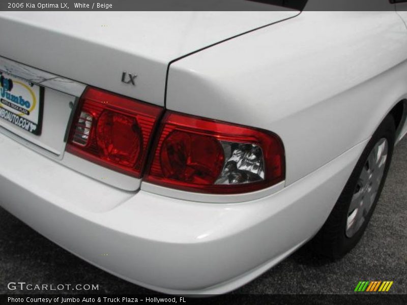 White / Beige 2006 Kia Optima LX