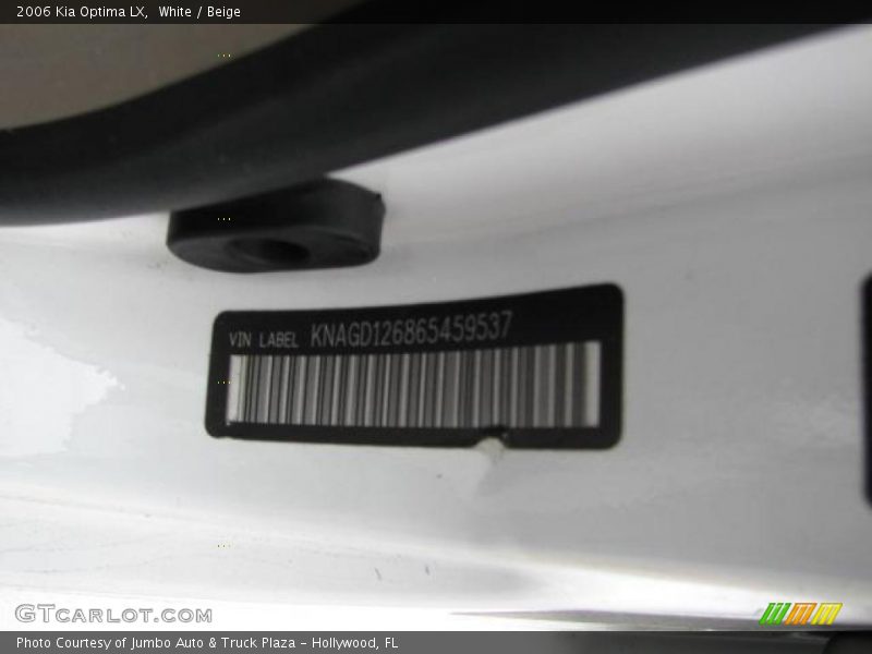 White / Beige 2006 Kia Optima LX