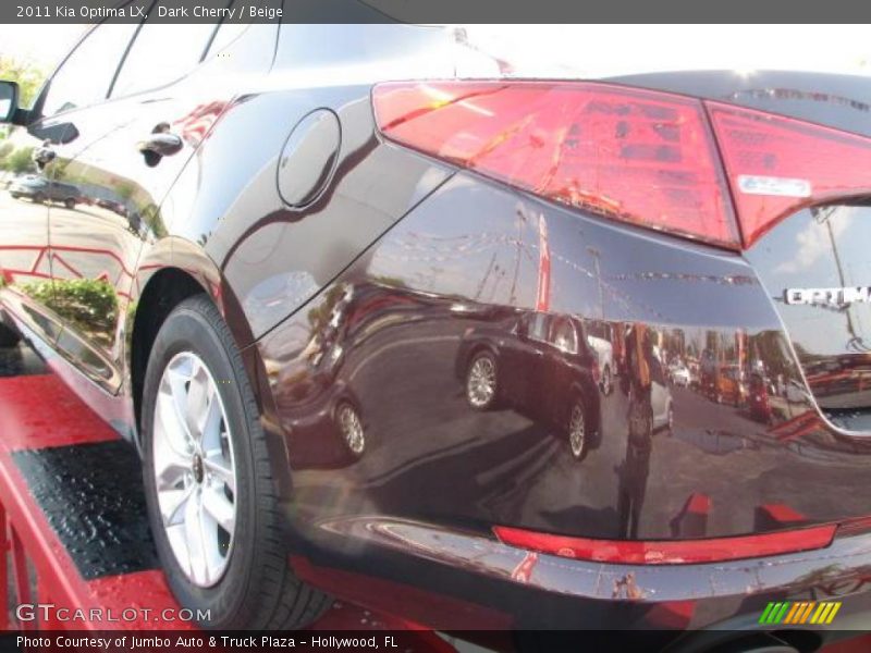 Dark Cherry / Beige 2011 Kia Optima LX