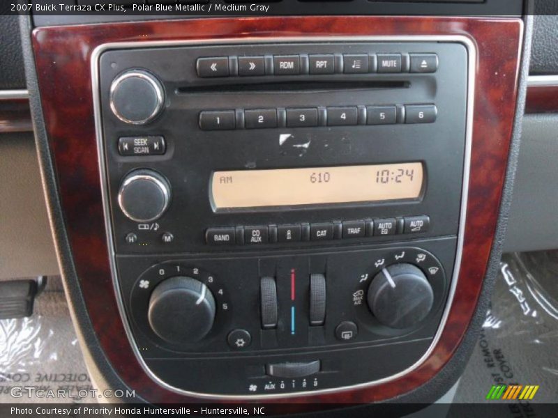 Controls of 2007 Terraza CX Plus