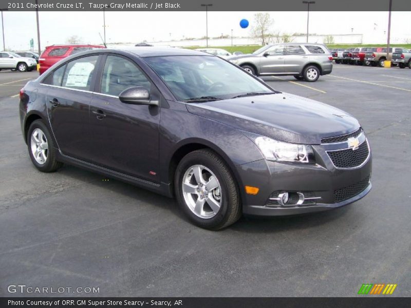 Taupe Gray Metallic / Jet Black 2011 Chevrolet Cruze LT