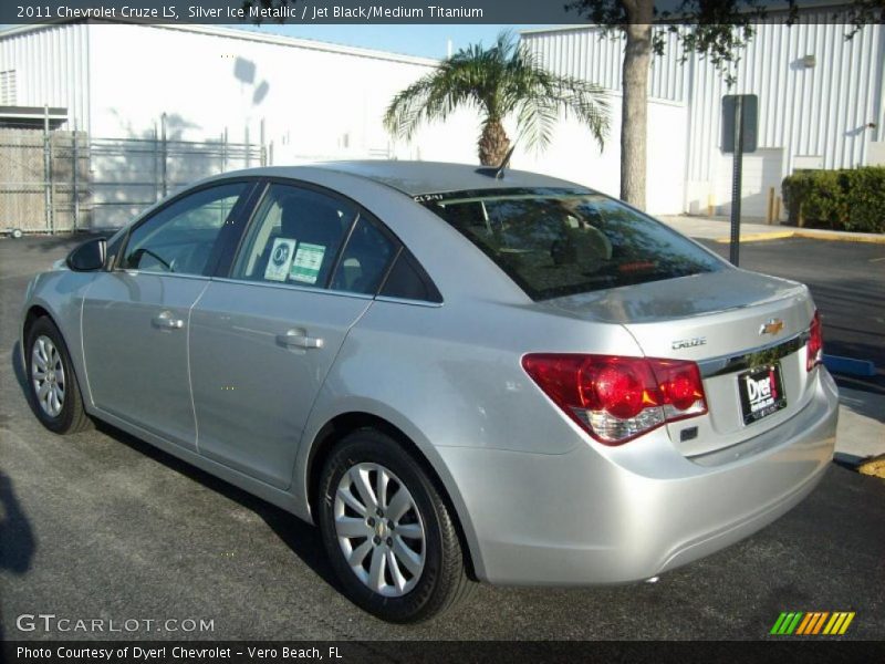 Silver Ice Metallic / Jet Black/Medium Titanium 2011 Chevrolet Cruze LS