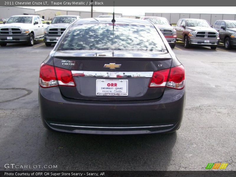 Taupe Gray Metallic / Jet Black 2011 Chevrolet Cruze LT