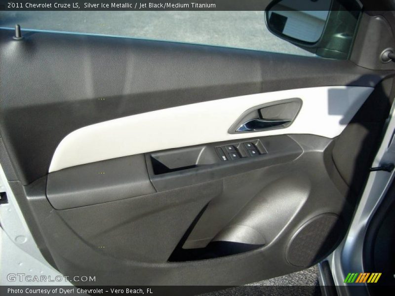 Silver Ice Metallic / Jet Black/Medium Titanium 2011 Chevrolet Cruze LS