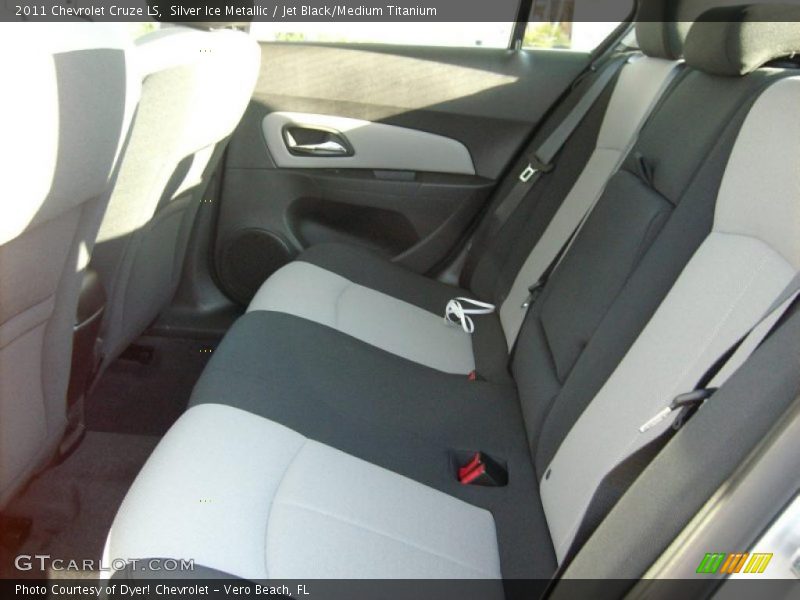 Silver Ice Metallic / Jet Black/Medium Titanium 2011 Chevrolet Cruze LS