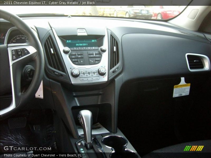 Cyber Gray Metallic / Jet Black 2011 Chevrolet Equinox LT