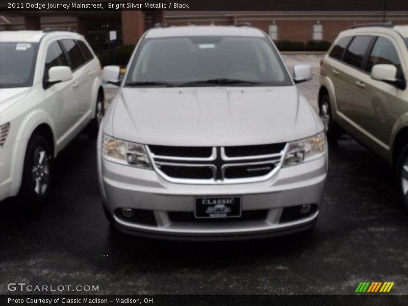 Bright Silver Metallic / Black 2011 Dodge Journey Mainstreet