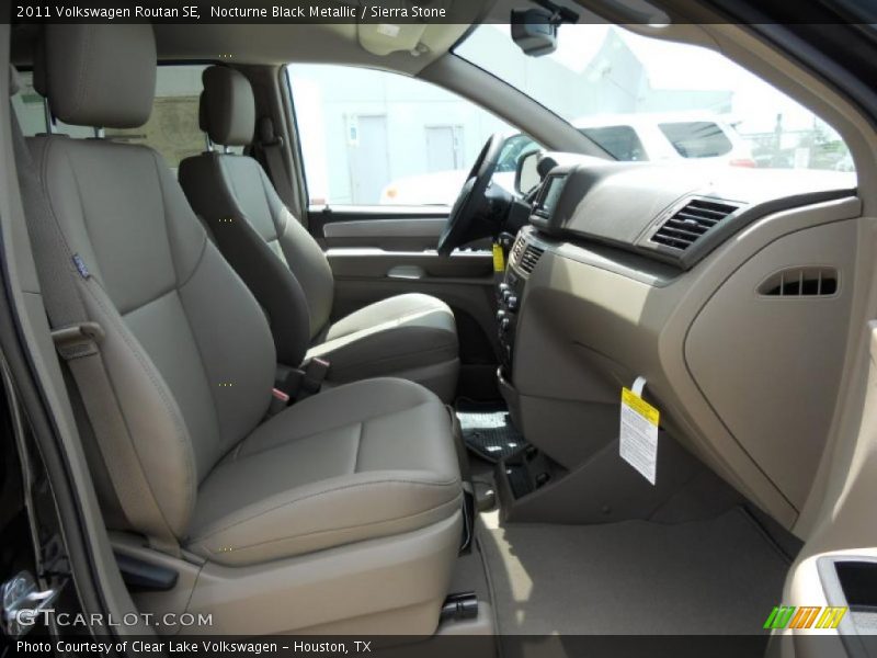 Nocturne Black Metallic / Sierra Stone 2011 Volkswagen Routan SE