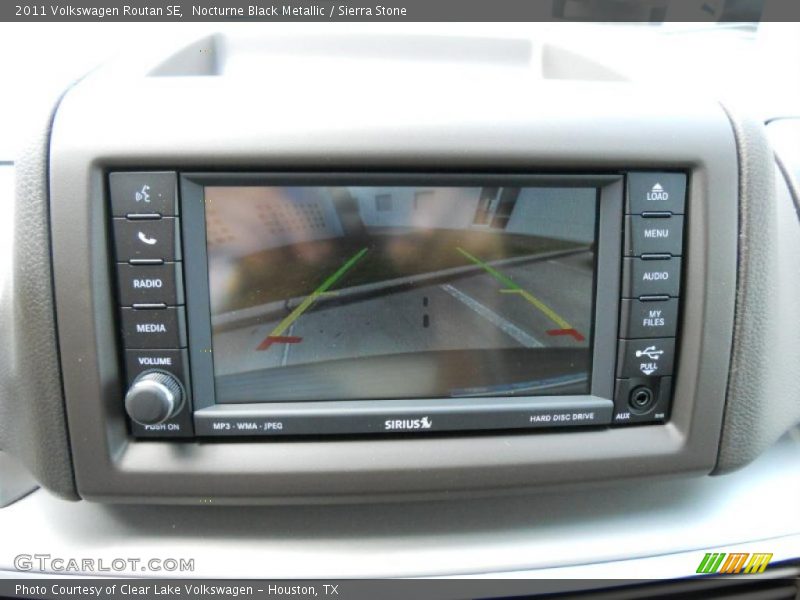 Nocturne Black Metallic / Sierra Stone 2011 Volkswagen Routan SE