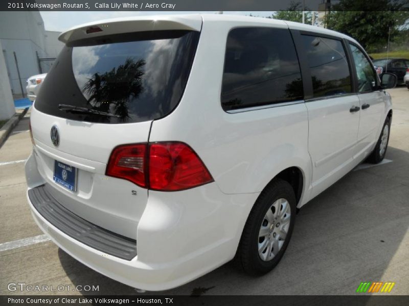 Calla Lily White / Aero Gray 2011 Volkswagen Routan S