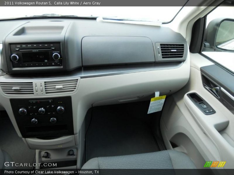 Calla Lily White / Aero Gray 2011 Volkswagen Routan S
