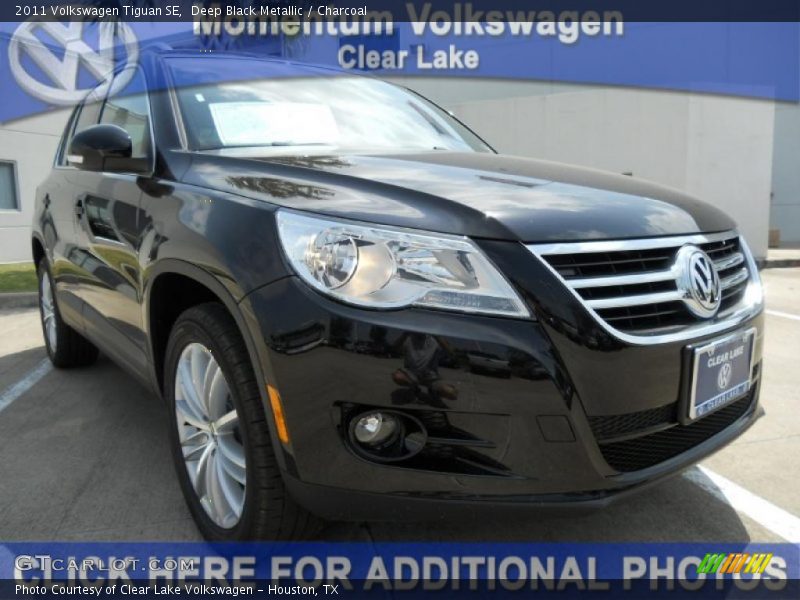 Deep Black Metallic / Charcoal 2011 Volkswagen Tiguan SE