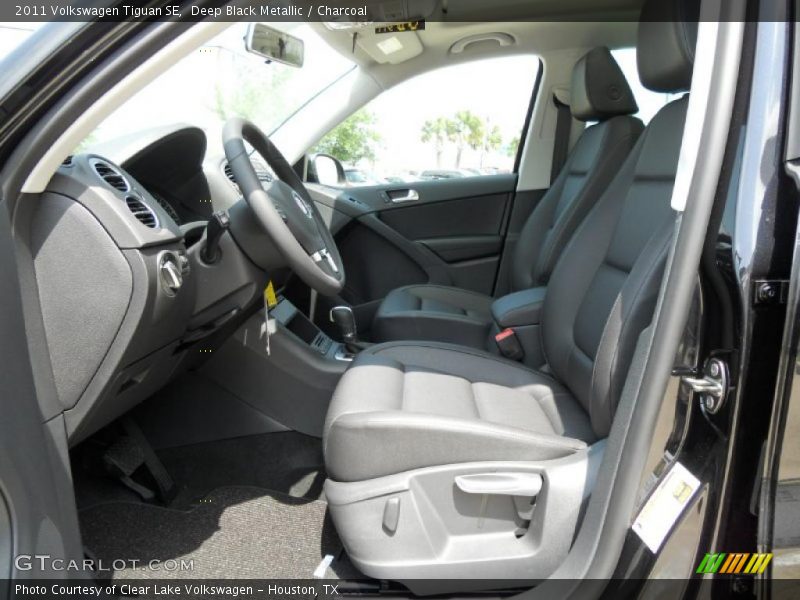 Deep Black Metallic / Charcoal 2011 Volkswagen Tiguan SE