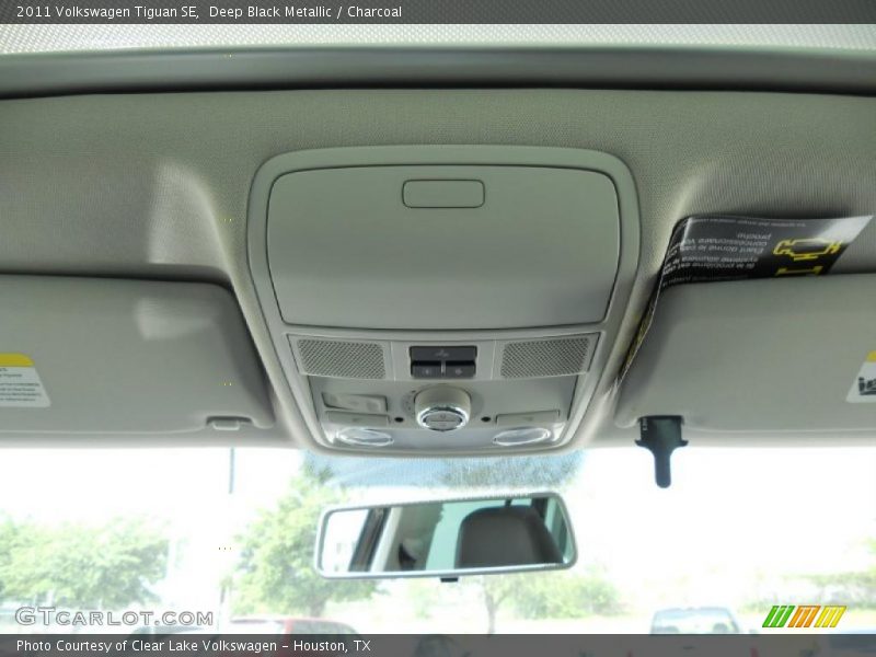 Deep Black Metallic / Charcoal 2011 Volkswagen Tiguan SE