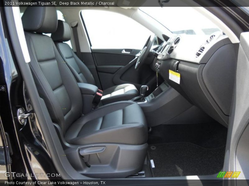 Deep Black Metallic / Charcoal 2011 Volkswagen Tiguan SE