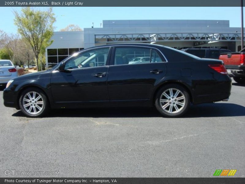 Black / Light Gray 2005 Toyota Avalon XLS
